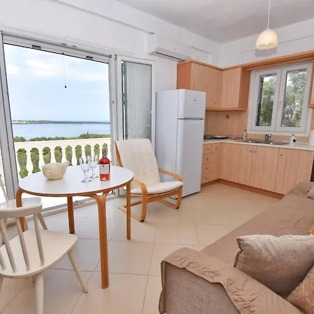 Menethea Sea View - 5min From Issos Beach Villa