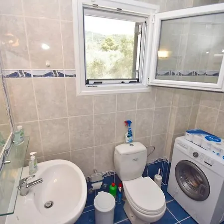 Menethea Sea View - 5min From Issos Beach Villa *